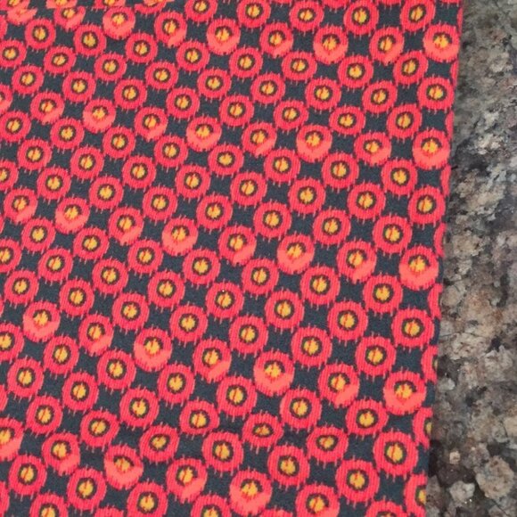 TC NWOT LuLaRoe Leggings H03 4375 - Picture 2 of 3